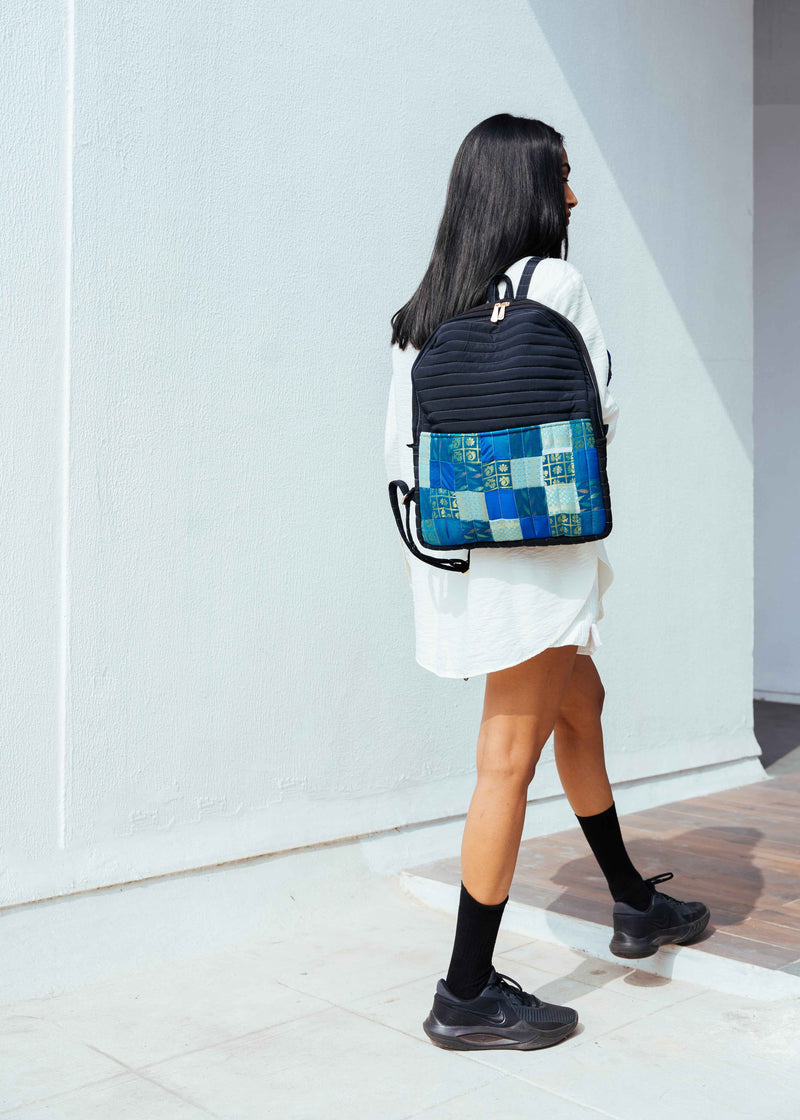 Kaushiki Petite Backpack Carbon