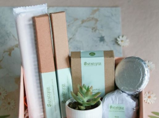 Beautiful Eco Bundle Happiness Gift Box