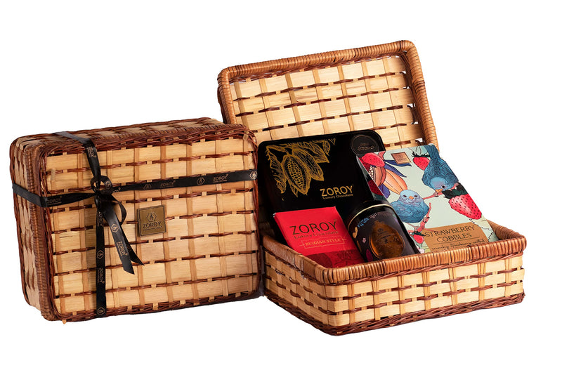 The Classic Mini Cane Gift Hamper With Assorted Chocolates & Dry Fruits Combo Pack